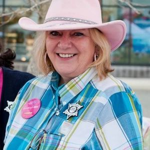 Meet your Posher, Cindy